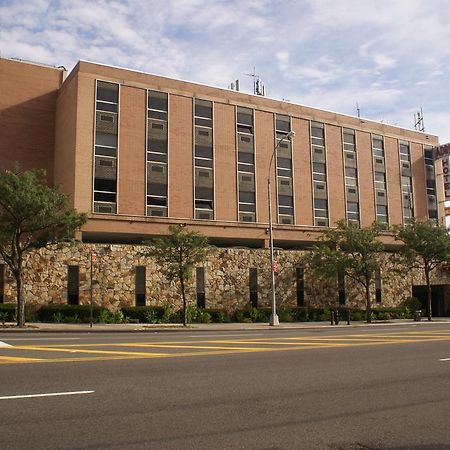 Adria Hotel And Conference Center New York Bagian luar foto