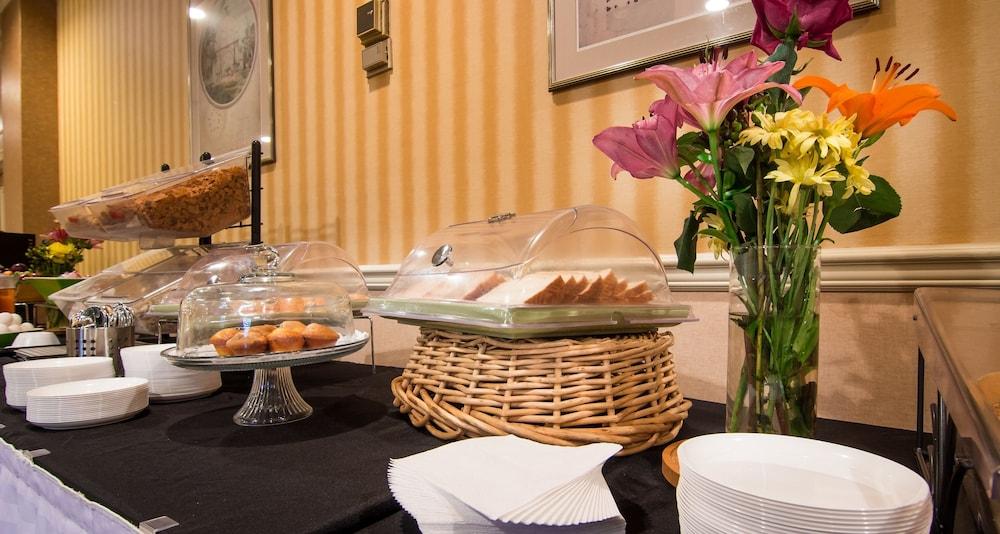 Adria Hotel And Conference Center New York Bagian luar foto